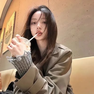 笼中女